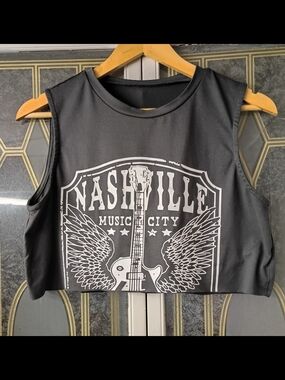 SHEIN Black Crewneck Crop Top with Branded Tag